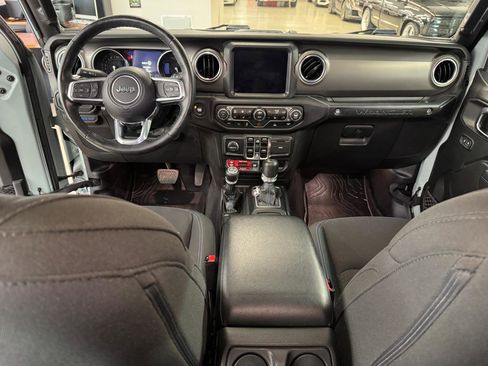 Used 2023 Jeep Wrangler Unlimited Rubicon 4xe w/ Cold Weather Group image 10