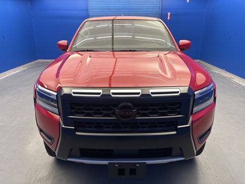 Used 2025 Nissan Frontier PRO-4X w/ Tow Package image 3