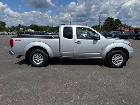 Used 2018 Nissan Frontier SV w/ Value Truck Package AWD/4WD image 8