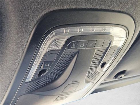 Used 2022 Mercedes-Benz Sprinter 2500 image 19