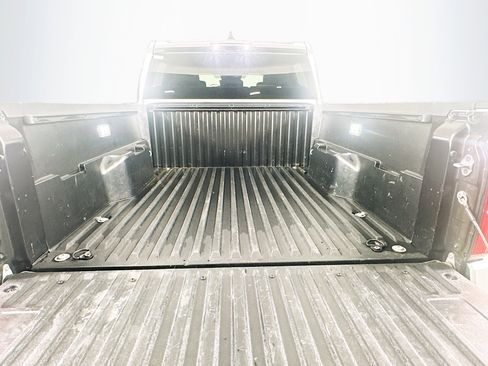 Used 2024 Toyota Tacoma TRD Off-Road AWD/4WD image 27