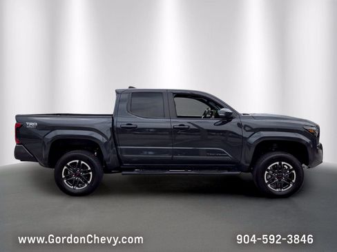 Used 2024 Toyota Tacoma TRD Sport w/ TRD Sport Upgrade Package AWD/4WD image 7