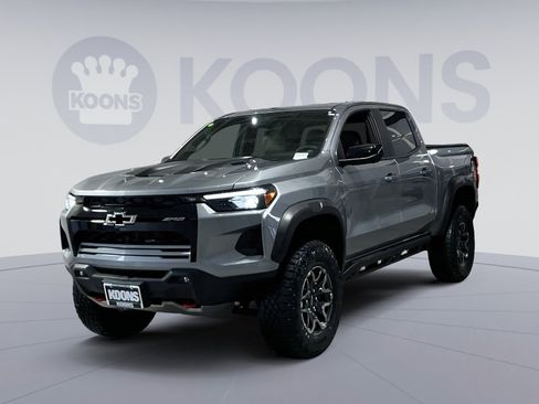 Used 2025 Chevrolet Colorado ZR2 w/ Technology Package image 1