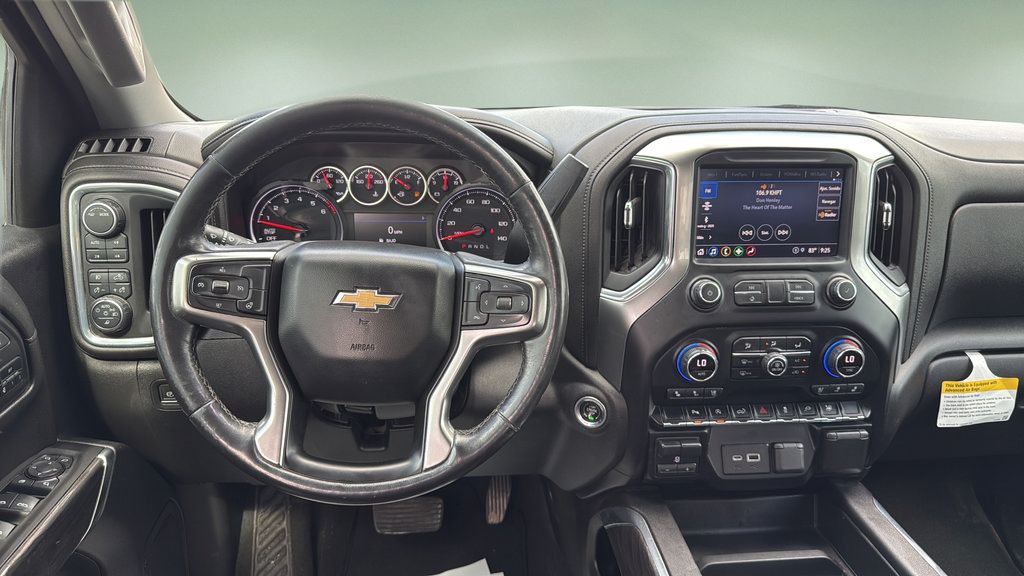 Used 2021 Chevrolet Silverado 1500 LTZ AWD/4WD image 14