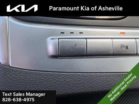 New 2026 Kia Carnival EX FWD image 15