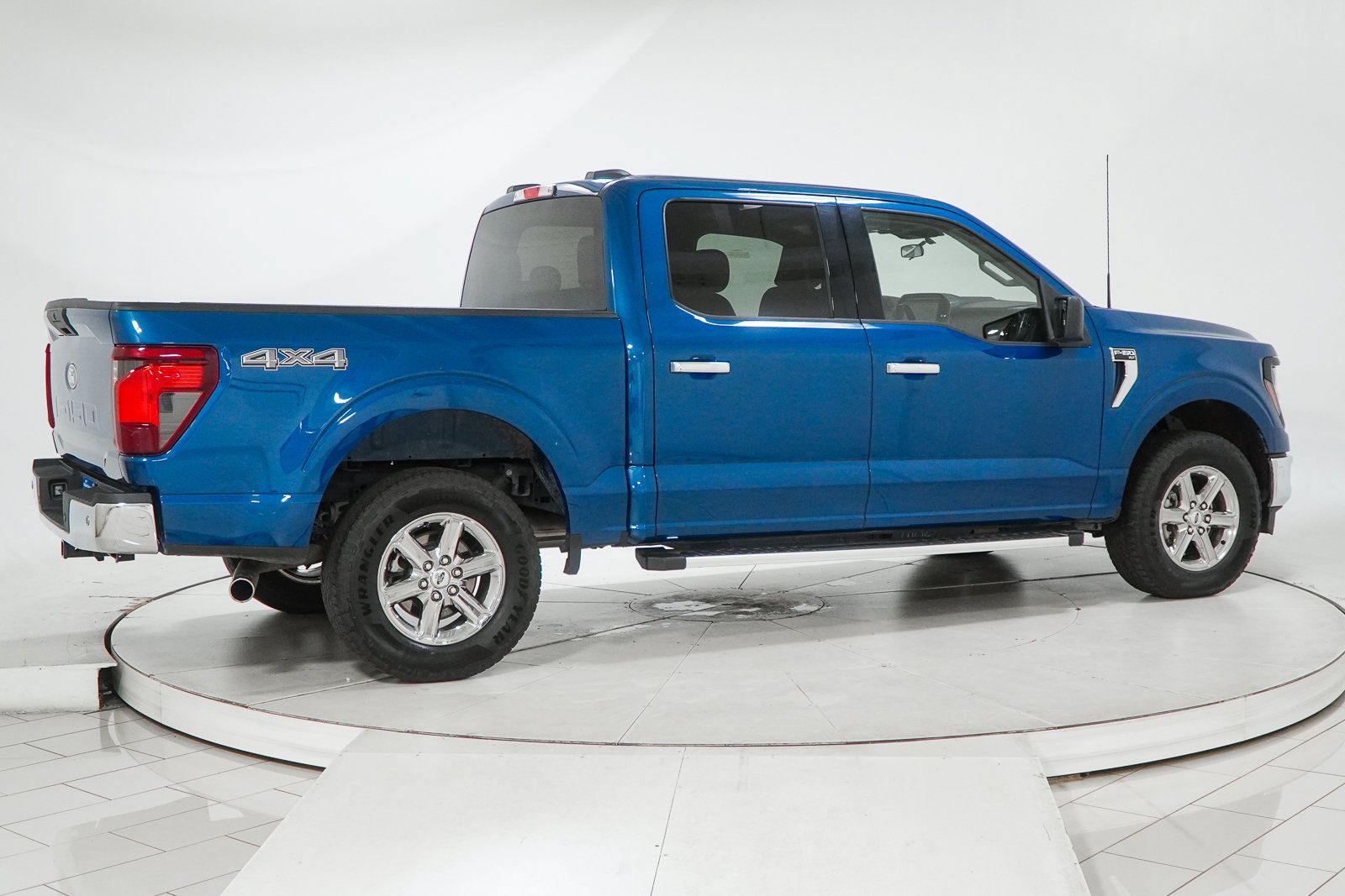 Used 2025 Ford F150 XLT w/ Equipment Group 301A Standard AWD/4WD image 10