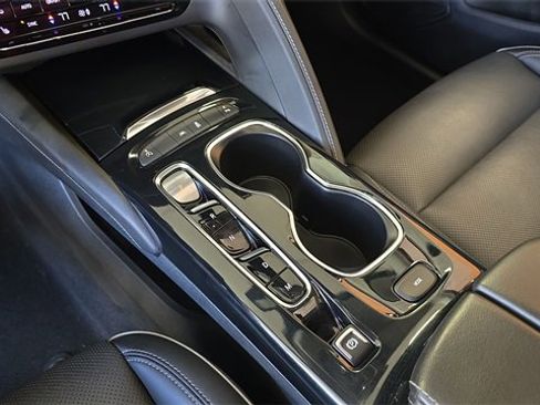 Used 2022 Buick Envision Essence w/ Safety Package image 24