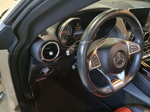 Used 2018 Mercedes-Benz AMG GT Roadster image 17