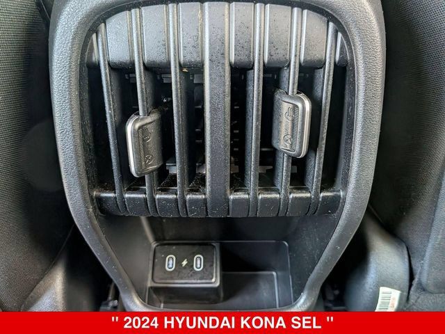 Used 2024 Hyundai Kona SEL AWD/4WD image 31
