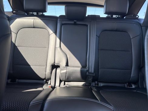 Used 2025 Ford Escape SE FWD image 19