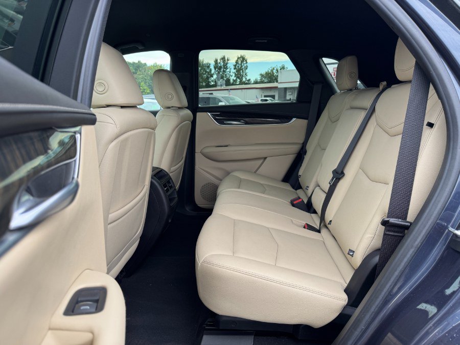 Used 2018 Cadillac XT5 AWD image 16