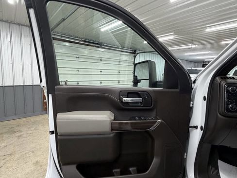 Used 2023 Chevrolet Silverado 3500 LT w/ Convenience Package image 41