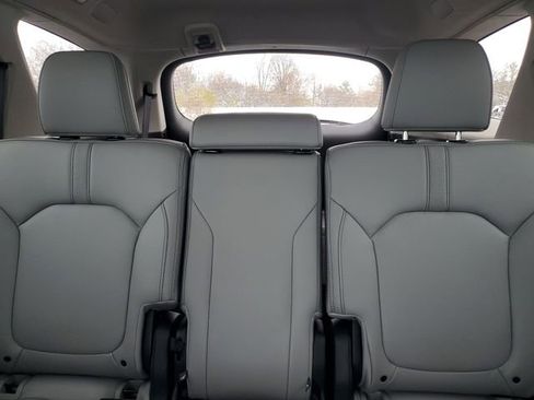 Used 2025 Honda Pilot EX-L image 21