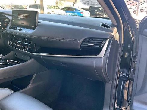 Certified 2024 Nissan Rogue SL w/ SL Premium Package image 19