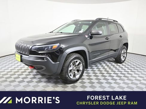 Used 2019 Jeep Cherokee Trailhawk image 1