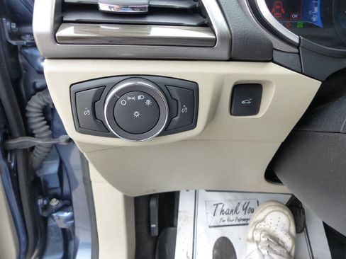 Used 2019 Ford Fusion SEL FWD image 26