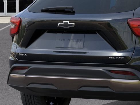 New 2026 Chevrolet Trax ACTIV w/ Driver Confidence Package FWD image 14