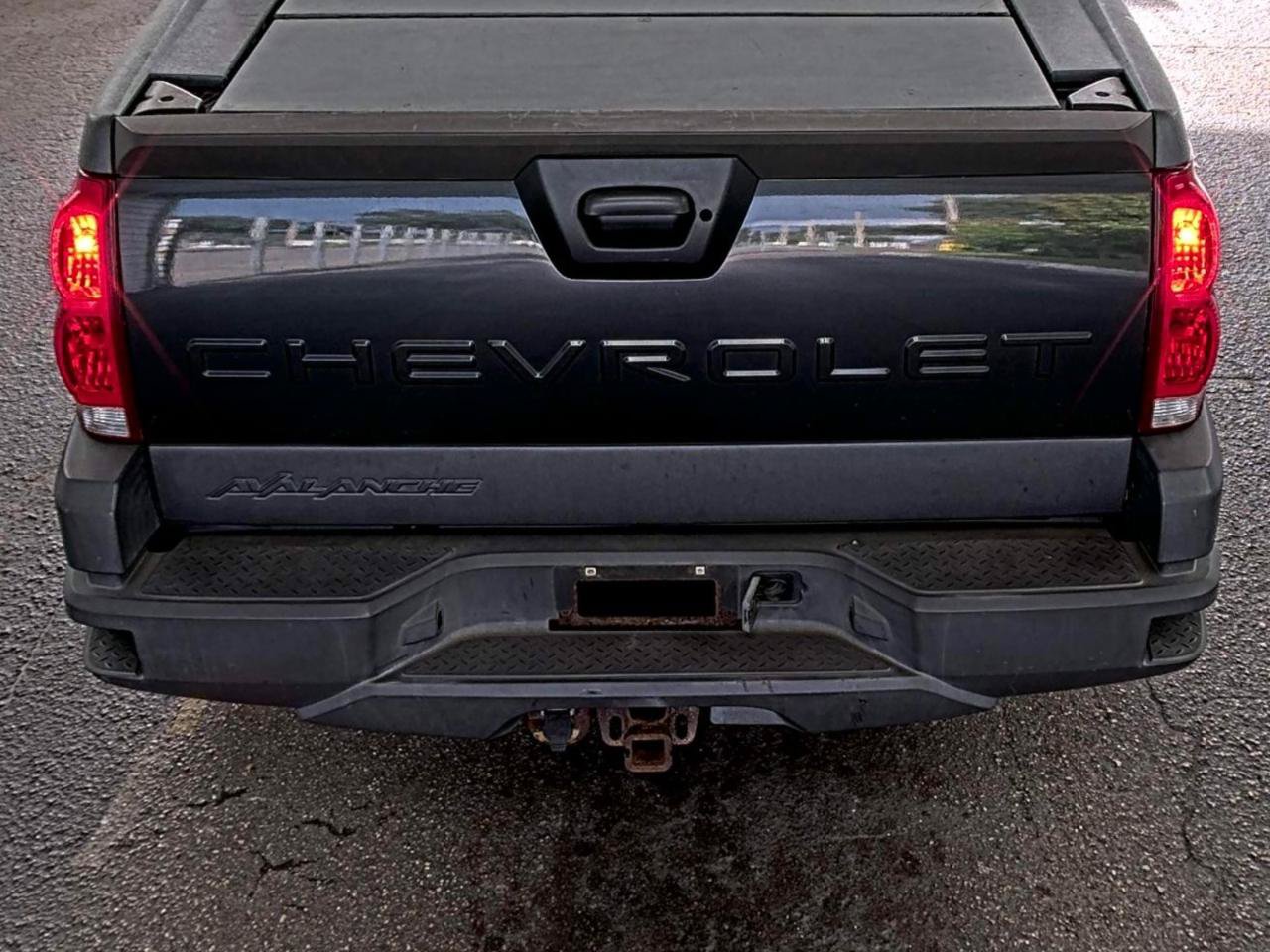 Used 2003 Chevrolet Avalanche 4x4 image 10