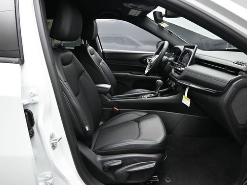 New 2026 Jeep Compass Altitude image 22