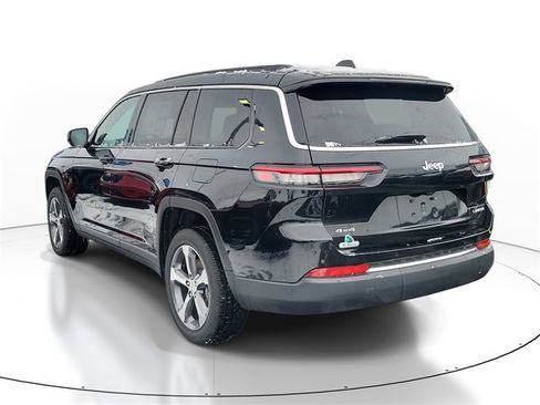New 2025 Jeep Grand Cherokee L Limited w/ Trailer Tow Package image 3