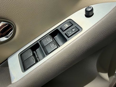 Used 2014 Nissan Murano SV w/ Value Package image 24