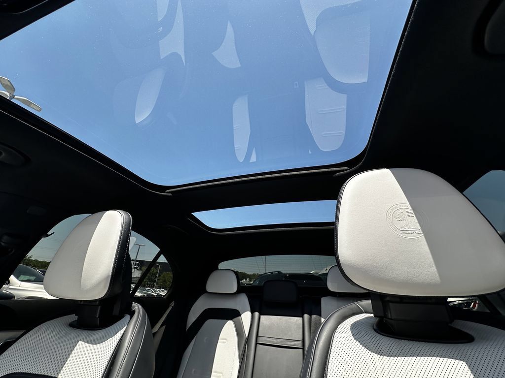 Certified 2025 Mercedes-Benz E 53 AMG e 4MATIC Sedan image 34