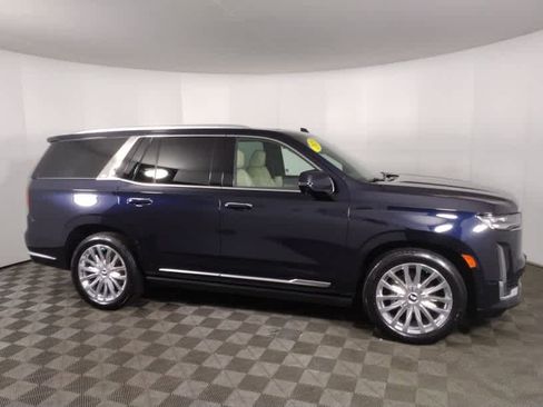 Used 2021 Cadillac Escalade Premium Luxury image 58