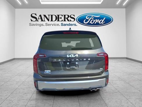 Used 2025 Kia Telluride S AWD/4WD image 3