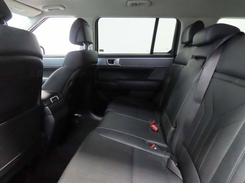 Used 2024 Hyundai Santa Fe SEL AWD/4WD image 16