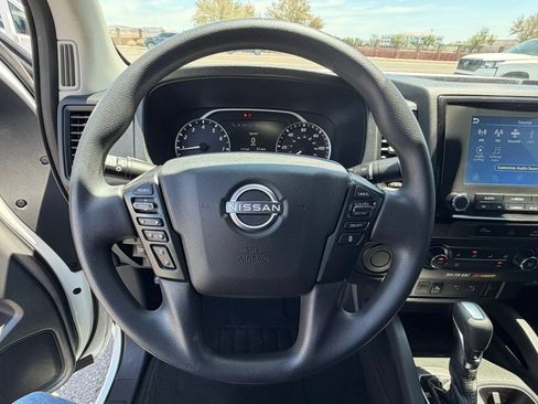 Used 2024 Nissan Frontier S w/ Technology Package RWD image 19