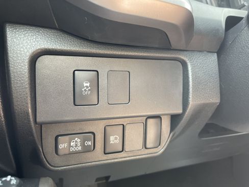 Used 2022 Toyota Tacoma SR5 RWD image 21