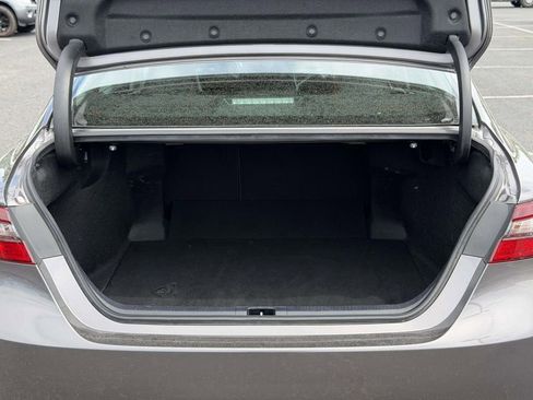 Used 2024 Toyota Camry SE FWD image 13