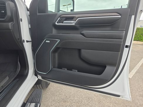 Used 2024 Chevrolet Silverado 2500 LTZ w/ LTZ Plus Package image 26