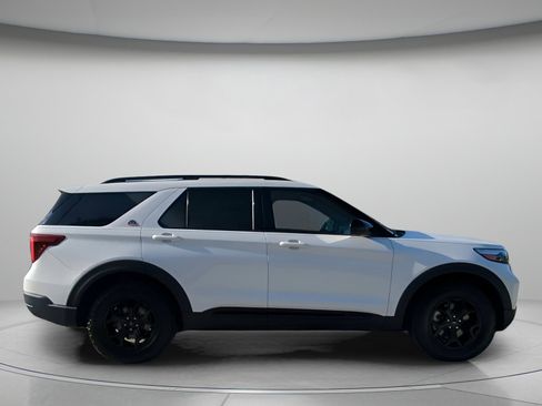 Used 2023 Ford Explorer Timberline w/ Timberline Technology Package AWD/4WD image 33
