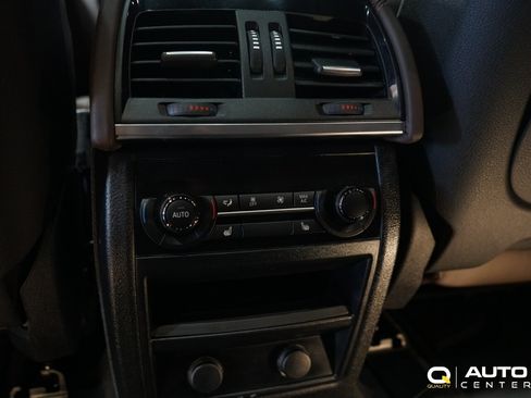 Used 2018 BMW X5 xDrive50i AWD/4WD image 37