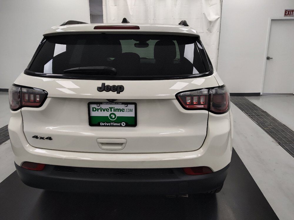 Used 2021 Jeep Compass Latitude w/ Sun and Sound Group AWD/4WD image 7