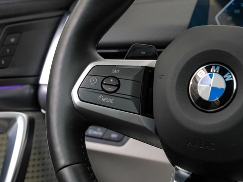 Used 2026 BMW X2 xDrive28i AWD/4WD image 21