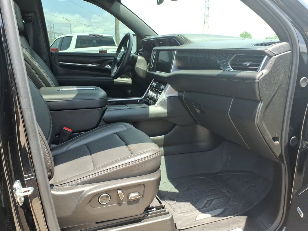 Used 2024 GMC Yukon Denali w/ Max Trailering Package AWD/4WD image 11