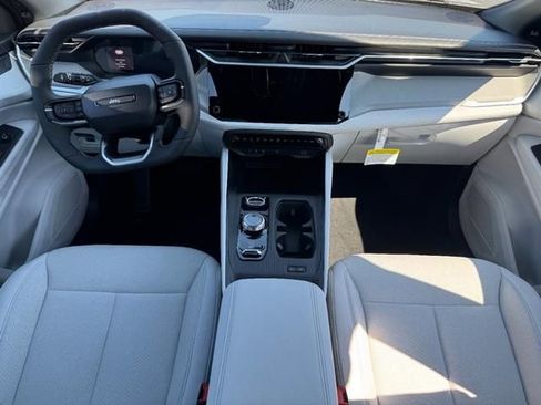 New 2026 Jeep Cherokee Laredo image 7