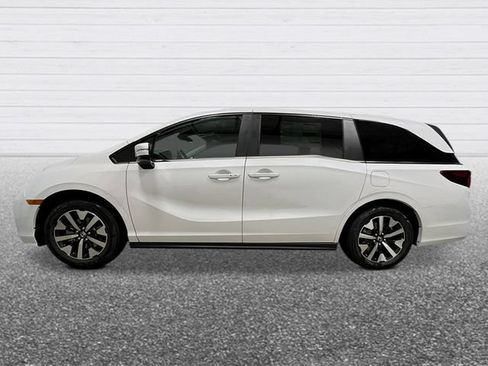 Used 2025 Honda Odyssey EX-L image 2