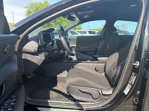 New 2026 Hyundai Elantra Sport FWD image 13