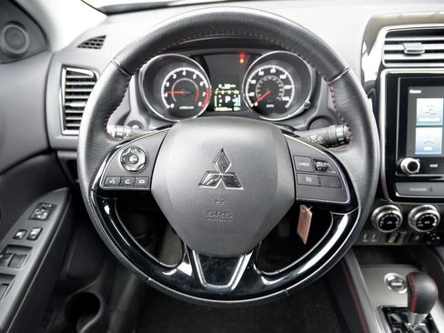 Used 2025 Mitsubishi Outlander Sport LE image 18