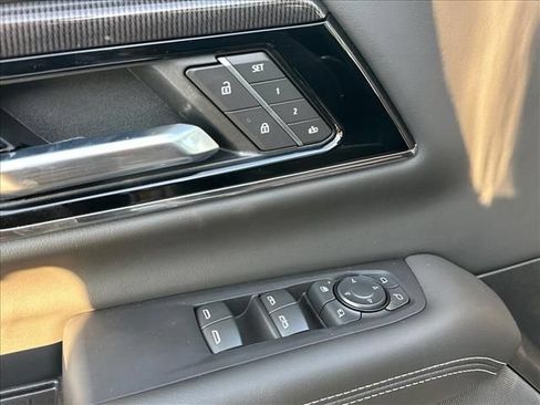 New 2026 GMC Yukon XL Elevation w/ Elevation Premium Package AWD/4WD image 29