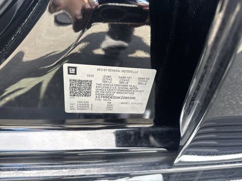 Certified 2019 GMC Sierra 1500 SLT w/ SLT Premium Package AWD/4WD image 32