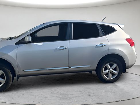 Used 2013 Nissan Rogue S w/ Special Edition Pkg AWD/4WD image 4