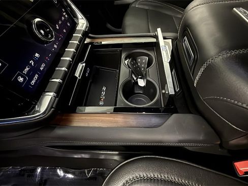 Certified 2025 GMC Yukon Denali image 22