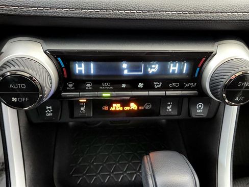 Used 2023 Toyota RAV4 XLE w/ Convenience Package image 31