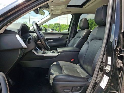 Used 2025 MAZDA CX-70 3.3 Turbo w/ Preferred Package AWD/4WD image 13