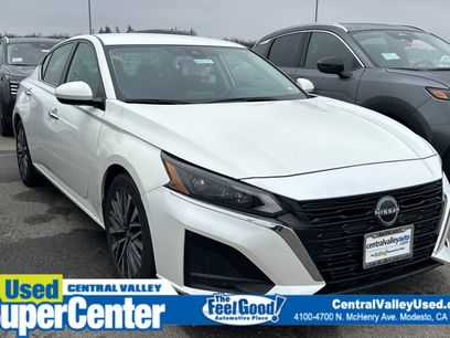 Certified 2023 Nissan Altima 2.5 SV