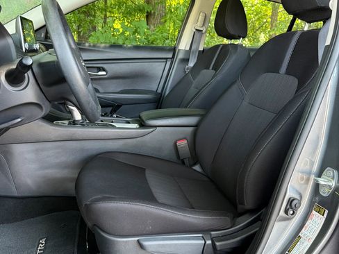 Used 2024 Nissan Sentra SV image 6